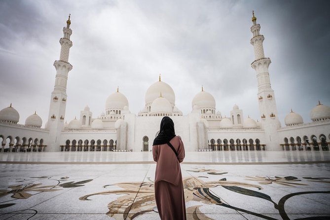 Dubai Mosque cuture